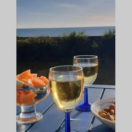 La Hautaise Vue Sur Hauteville-sur-Mer